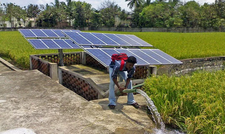 Top Benefits of Installing Solar Panels on Your Farm
